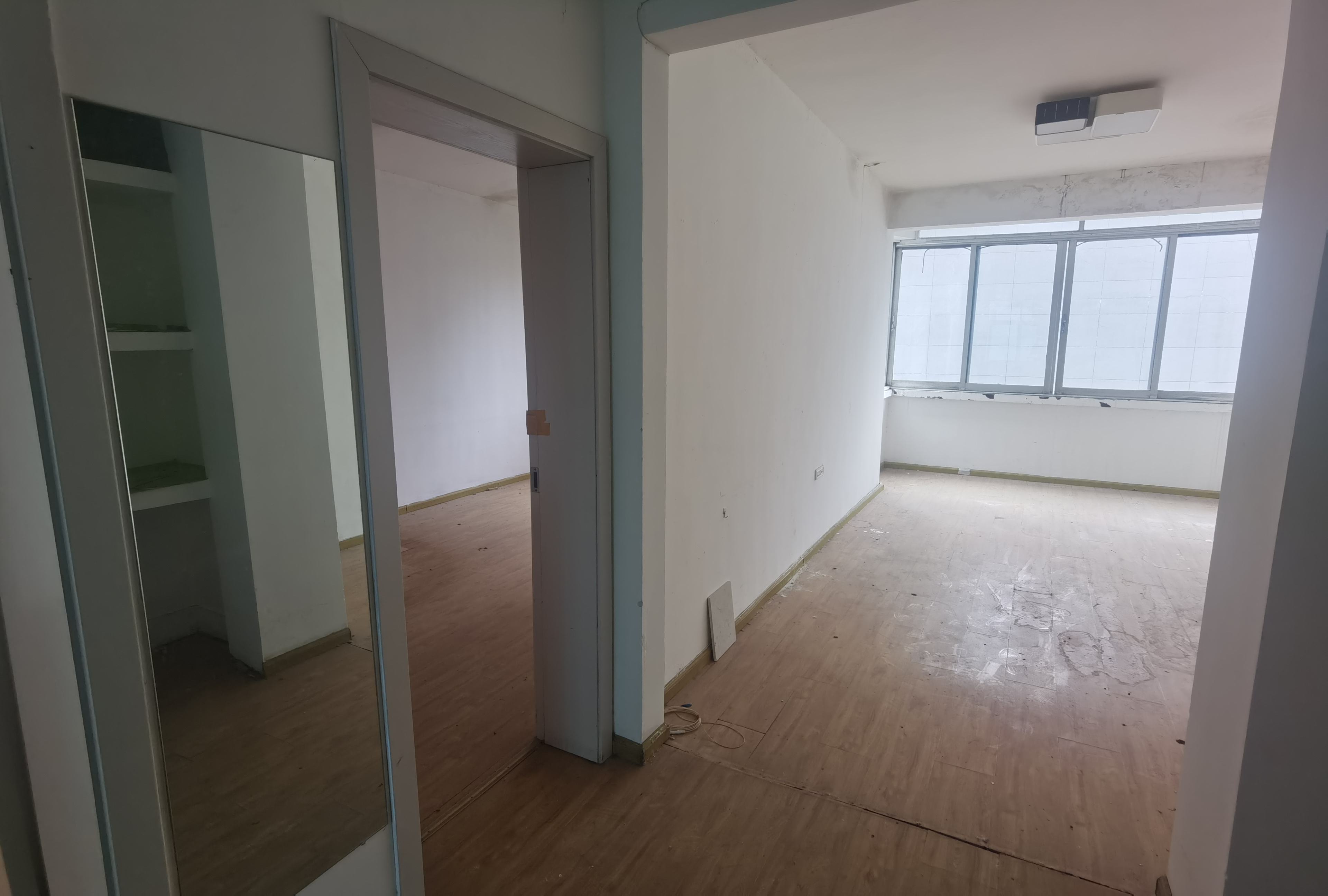 1764237360988123.jpg IMG_20250724_150935.jpg