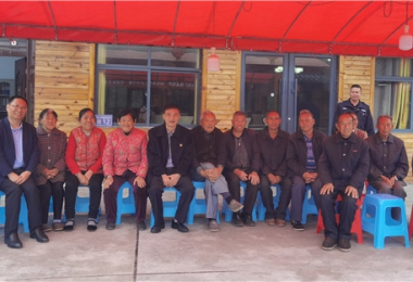 敬老愛老  共享小康——貴州陽光產(chǎn)權(quán)交易所開展志愿服務(wù)活動