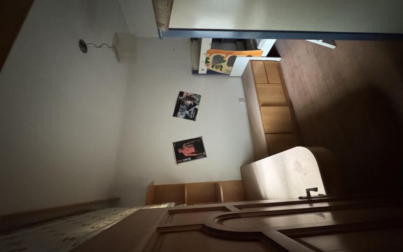 安云路20號(hào)B棟3單元8樓附4號(hào)轉(zhuǎn)讓?zhuān)ǔ钟蟹剑嘿F州省機(jī)關(guān)事務(wù)管理局國(guó)有資產(chǎn)管理服務(wù)中心）